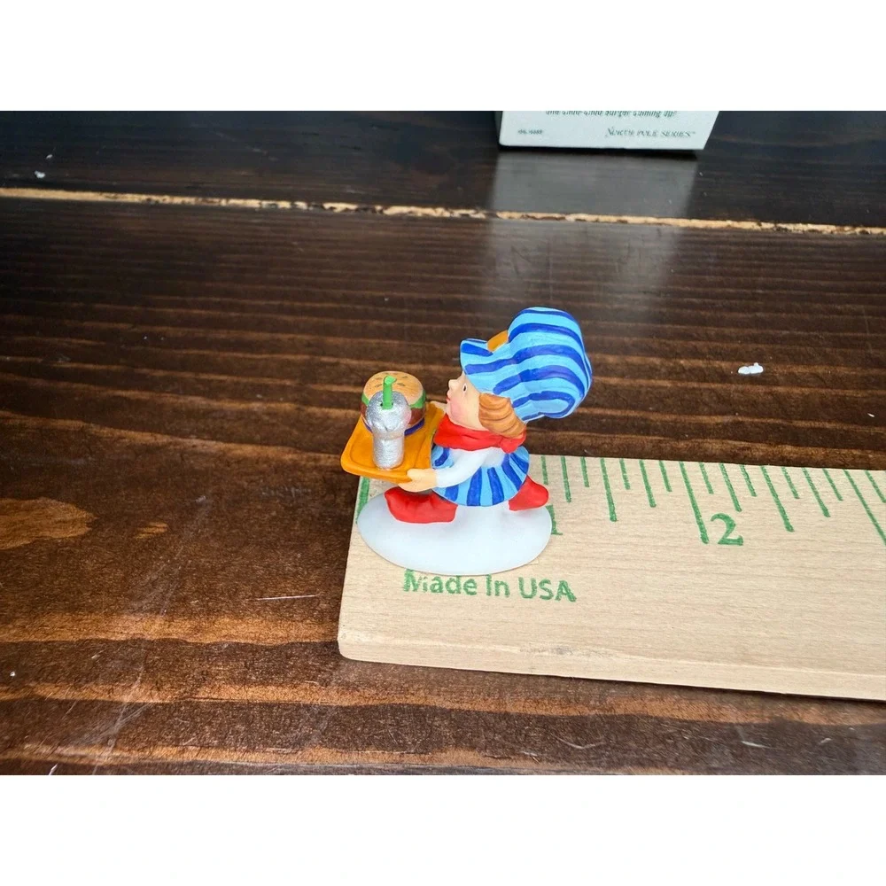 Dept 56‎ North Pole One Choo-Choo Burger Coming Up! Elf Figurine 56.56889